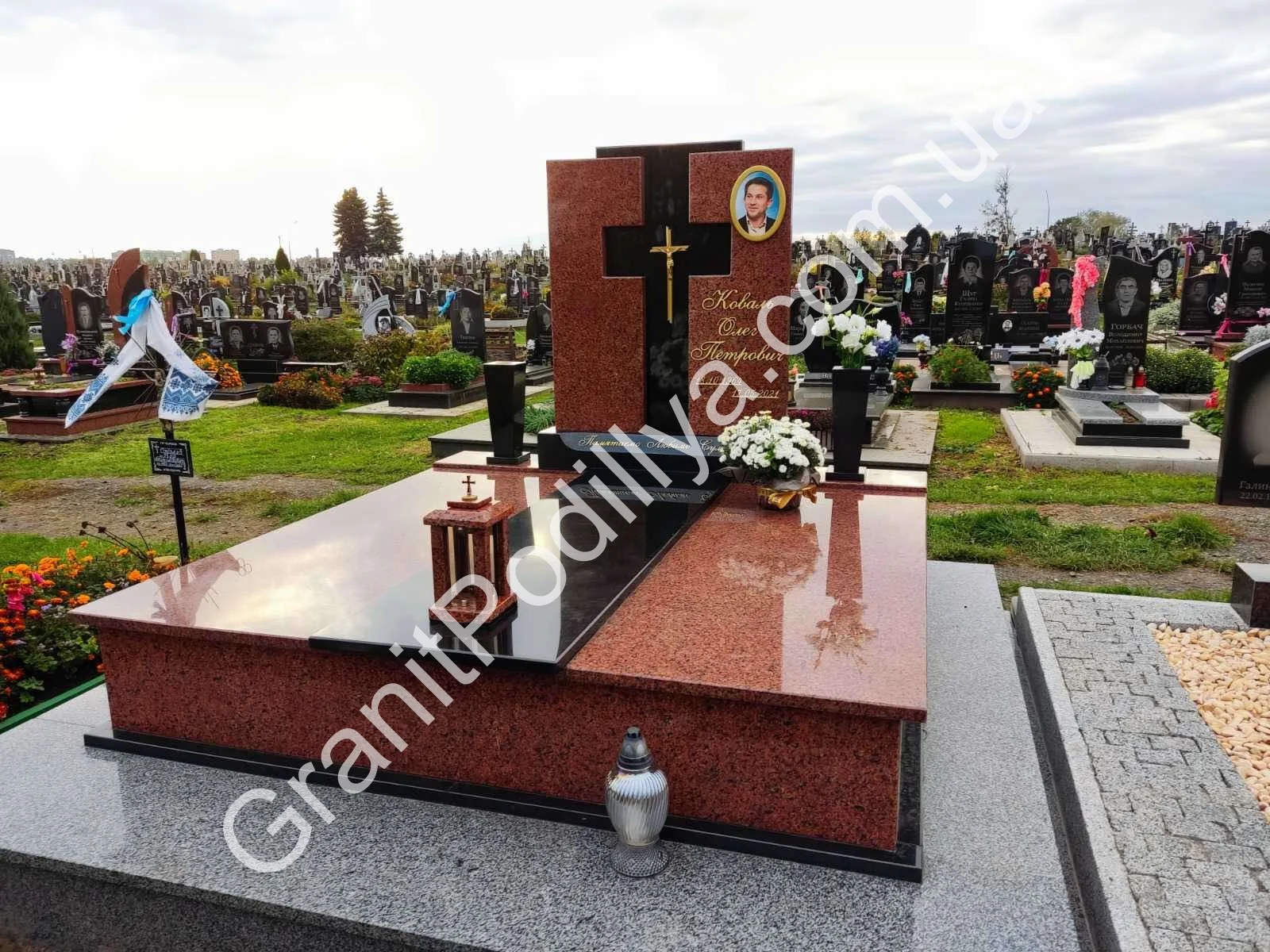 Подвійний пам'ятник з граніту - Кам'янець-Подільський | GranitPodillya